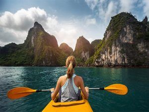 Chèo thuyền Kayak trên vịnh