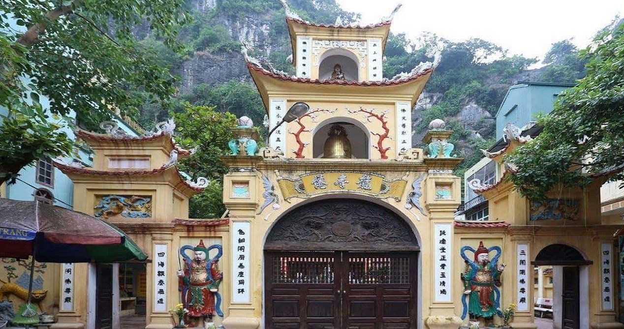 Du lịch tâm linh Quảng Ninh - Chùa Cái Bầu, Lôi Âm, Long Tiên