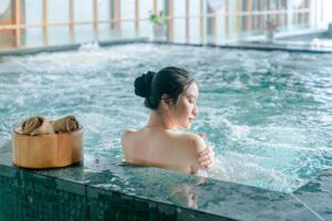 review các khu tắm khoáng nóng onsen