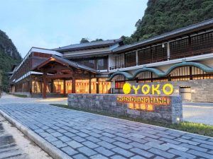 Khu tắm khoáng Yoko Onsen Quang Hanh